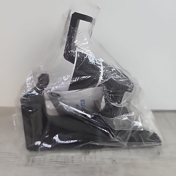 Gaming Headphone Controller Wall Mount Holder Hanger Self Adhesive by Brainwavz - Picture 11 of 12